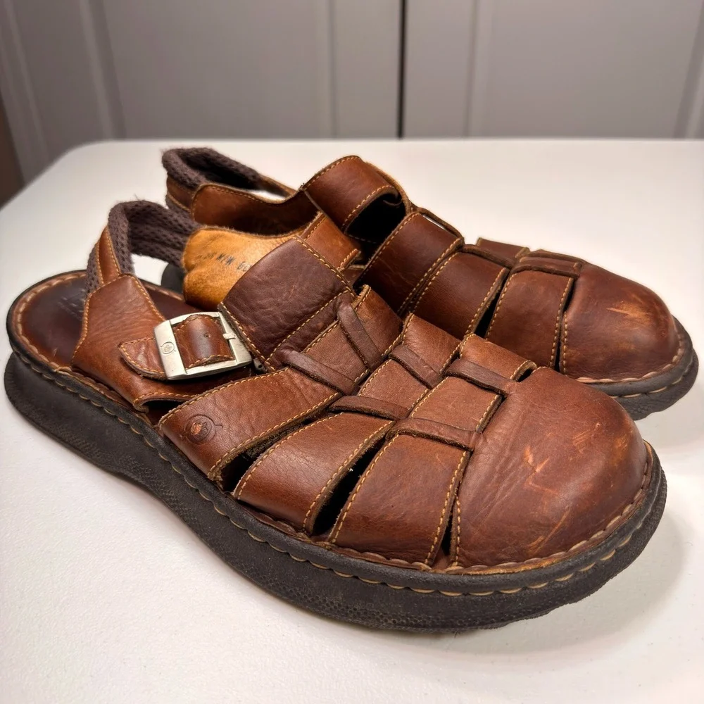 Born Men's Brown Leather Fisherman Sandals Size 12 EU 46.5 Rugged Closed Toe